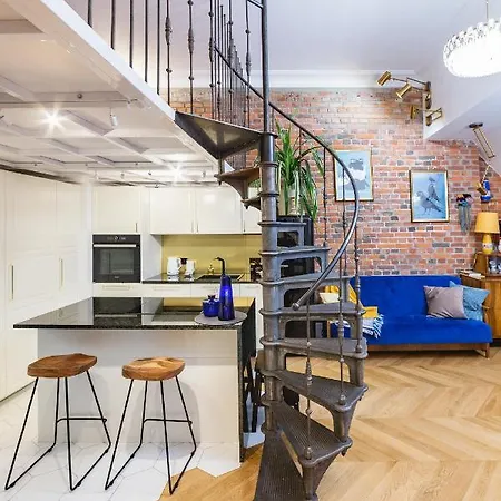 Retro Old Town Apartment