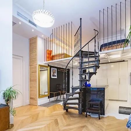 Retro Old Town Apartment
